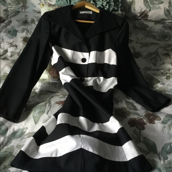 planet Jackets & Blazers - 🌟NEW🌟Designer Overcoat 3/4 length (Euro 40)
